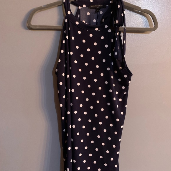 Banana Republic women’s polkadot summer top with neck tie. Size extra small. - Picture 4 of 6